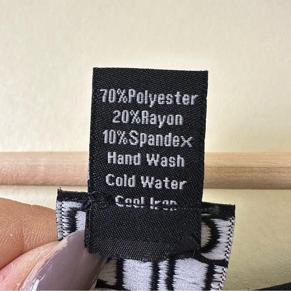 Clara Sun Woo Crossover Fit & Flare Black 3/4 Sleeve Dress Size Large - Picture 4 of 6